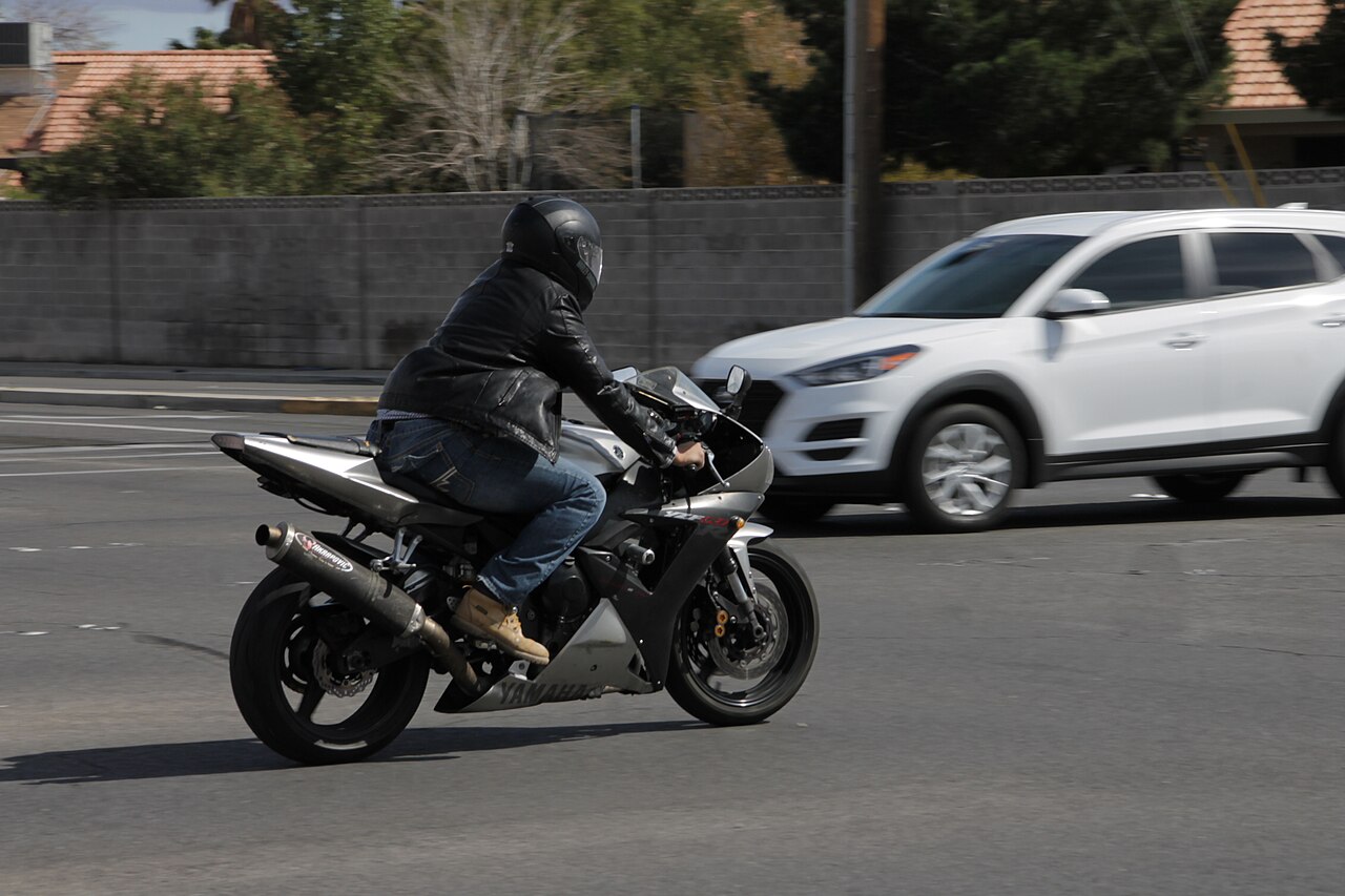 Yamaha YZF-R1