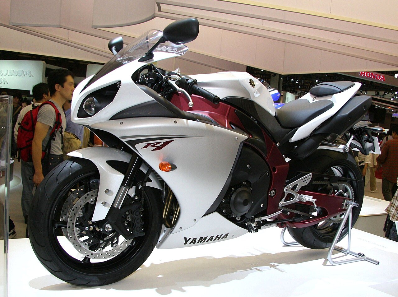 Yamaha YZF-R1